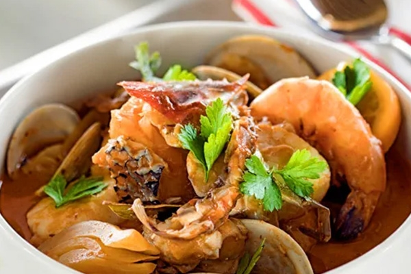 McCormick Culinary&reg; Chesapeake Cioppino With OLD BAY&reg; Seasoning