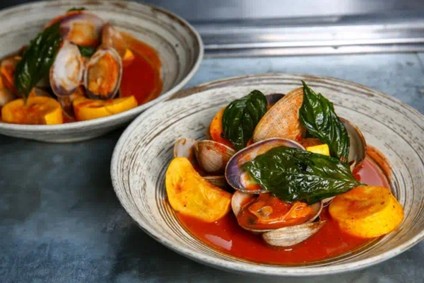McCormick Culinary&reg; Tomato Clams